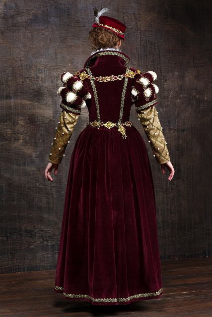 Elizabethan gown back